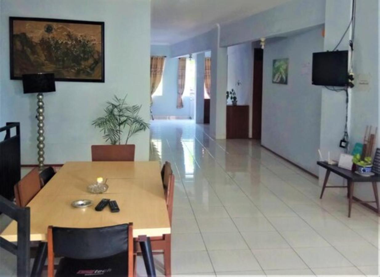 Rumah Kita Padang  Bagian luar foto