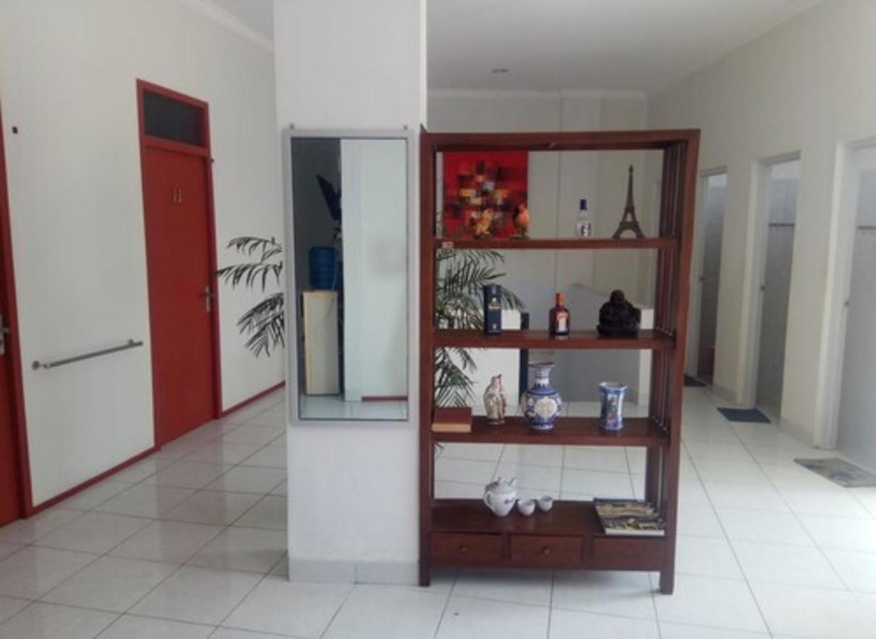 Rumah Kita Padang  Bagian luar foto